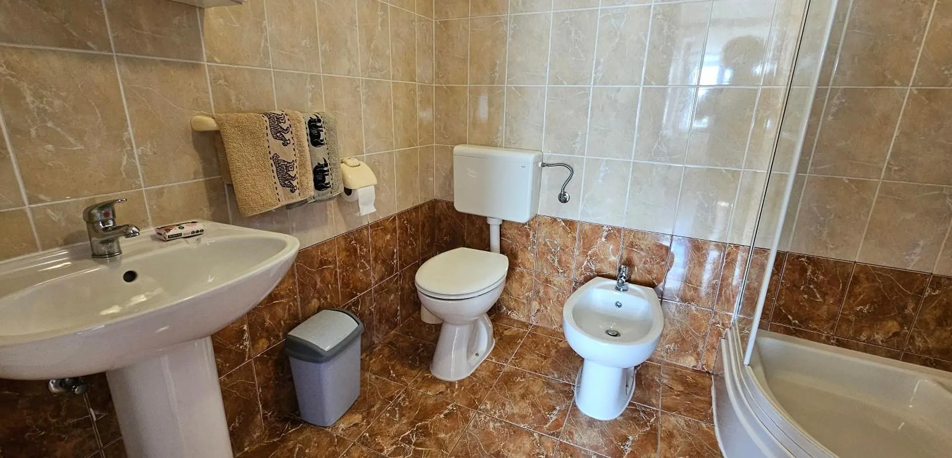 Apartments Vesna With Pool - New! Sveti Lovreč Pazenatički Horvátország
